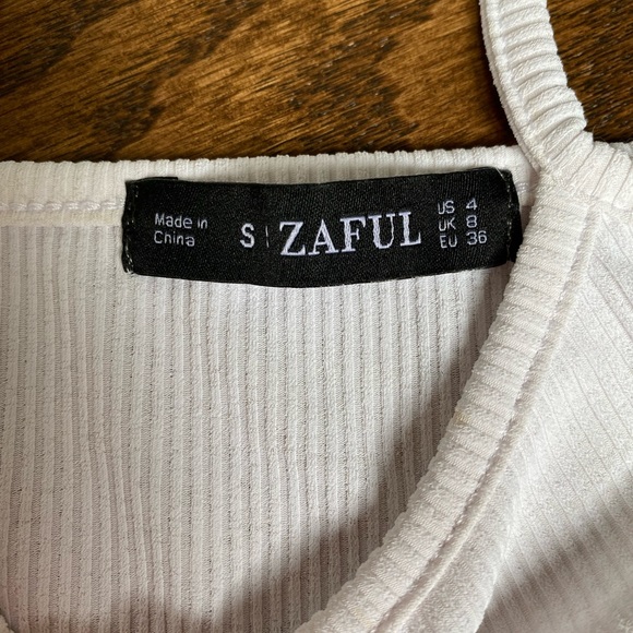Zaful white ripped tank - Picture 2 of 2